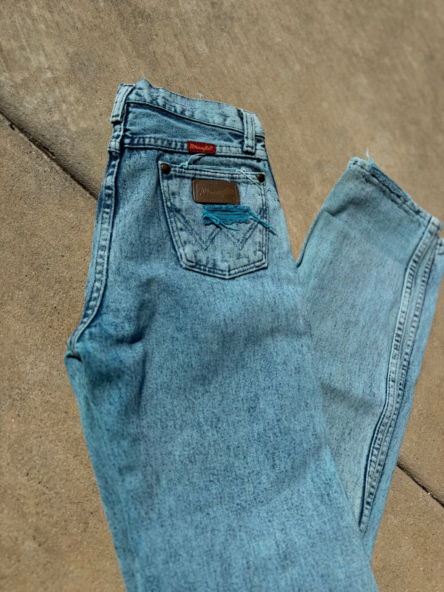 The Acid Wash Wranglers - 24in