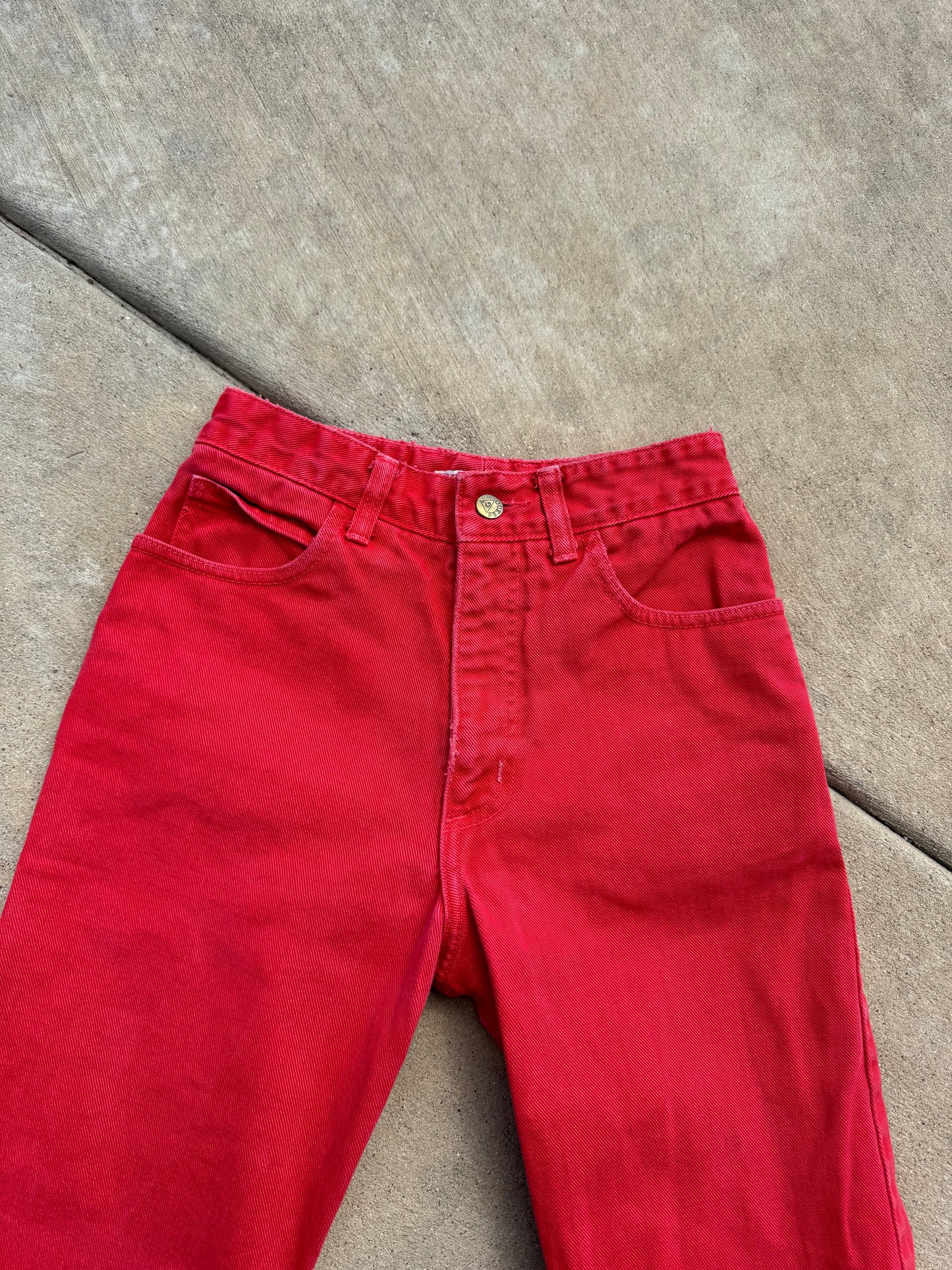 The Crimson Guess Jeans - 24in